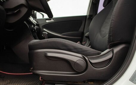 Hyundai Solaris II рестайлинг, 2015 год, 1 090 000 рублей, 33 фотография