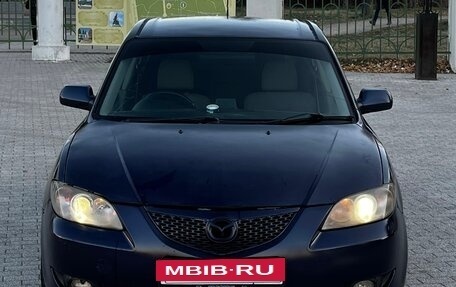 Mazda Axela, 2005 год, 310 000 рублей, 2 фотография