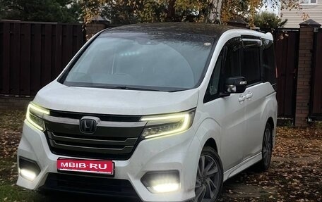 Honda Stepwgn IV, 2017 год, 2 500 000 рублей, 1 фотография