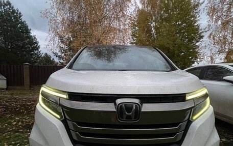 Honda Stepwgn IV, 2017 год, 2 500 000 рублей, 2 фотография