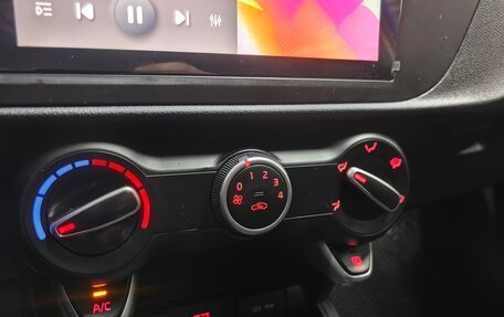 KIA Rio IV, 2020 год, 1 350 000 рублей, 14 фотография