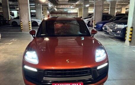 Porsche Macan I рестайлинг, 2022 год, 9 900 000 рублей, 2 фотография