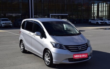 Honda Freed I, 2010 год, 890 000 рублей, 3 фотография