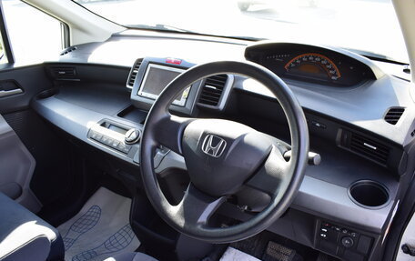 Honda Freed I, 2010 год, 890 000 рублей, 15 фотография