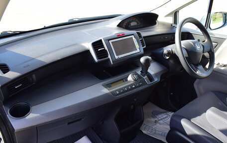 Honda Freed I, 2010 год, 890 000 рублей, 14 фотография