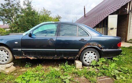 Mercedes-Benz E-Класс, 1999 год, 140 000 рублей, 7 фотография