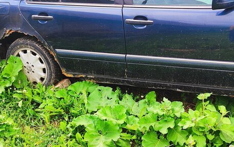 Mercedes-Benz E-Класс, 1999 год, 140 000 рублей, 4 фотография