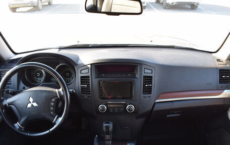 Mitsubishi Pajero IV, 2008 год, 1 197 000 рублей, 16 фотография