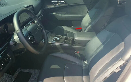 KIA Sportage IV рестайлинг, 2024 год, 1 700 777 рублей, 6 фотография