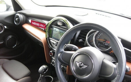 MINI Hatch, 2017 год, 980 000 рублей, 8 фотография