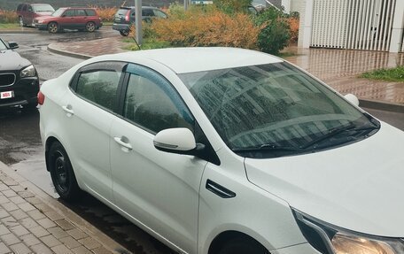 KIA Rio III рестайлинг, 2013 год, 670 000 рублей, 2 фотография
