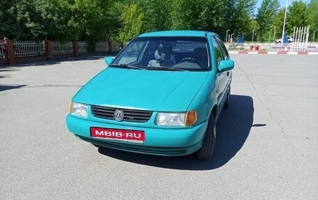 Volkswagen Polo III рестайлинг, 1997 год, 195 000 рублей, 1 фотография