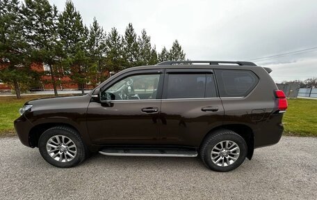 Toyota Land Cruiser Prado 150 рестайлинг 2, 2017 год, 4 400 000 рублей, 9 фотография