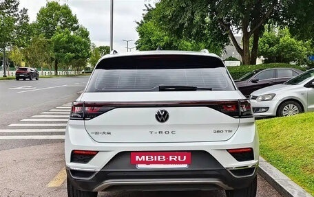 Volkswagen T-Roc I, 2023 год, 1 400 000 рублей, 5 фотография