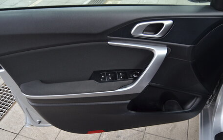 KIA cee'd III, 2020 год, 1 610 000 рублей, 10 фотография