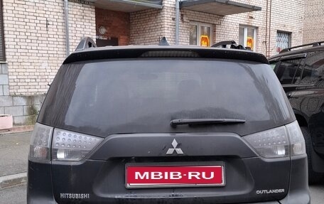 Mitsubishi Outlander III рестайлинг 3, 2007 год, 650 000 рублей, 1 фотография