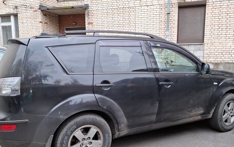 Mitsubishi Outlander III рестайлинг 3, 2007 год, 650 000 рублей, 6 фотография