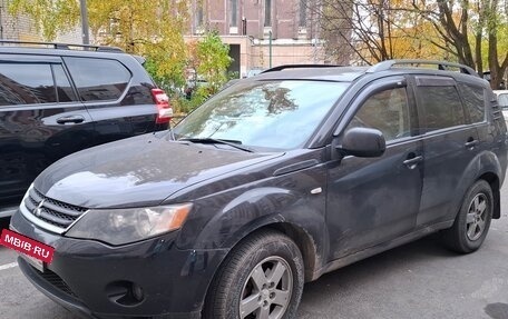 Mitsubishi Outlander III рестайлинг 3, 2007 год, 650 000 рублей, 2 фотография