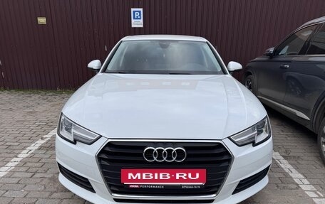 Audi A4, 2018 год, 2 750 000 рублей, 2 фотография