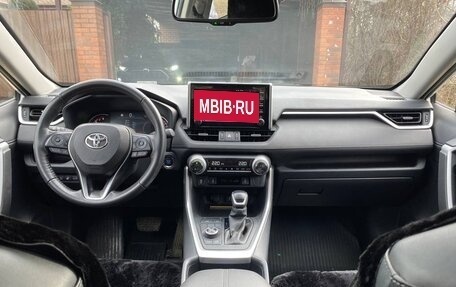 Toyota RAV4, 2021 год, 3 700 000 рублей, 15 фотография