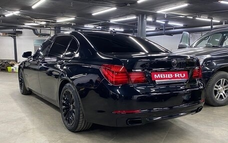 BMW 7 серия, 2013 год, 2 700 000 рублей, 3 фотография