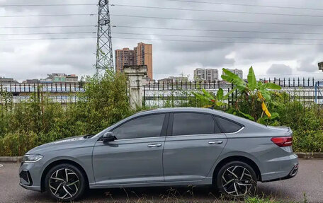 Volkswagen Lavida, 2022 год, 1 800 000 рублей, 4 фотография