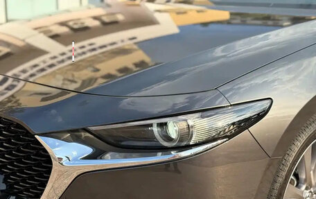 Mazda 3, 2022 год, 2 000 000 рублей, 24 фотография