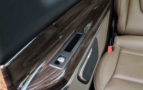 Mercedes-Benz V-Класс, 2019 год, 7 500 000 рублей, 18 фотография