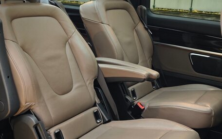 Mercedes-Benz V-Класс, 2019 год, 7 500 000 рублей, 12 фотография