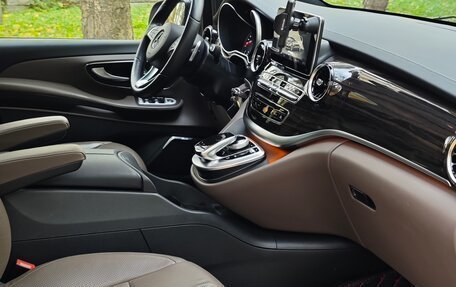 Mercedes-Benz V-Класс, 2019 год, 7 500 000 рублей, 8 фотография