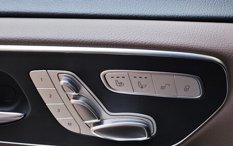 Mercedes-Benz V-Класс, 2019 год, 7 500 000 рублей, 27 фотография