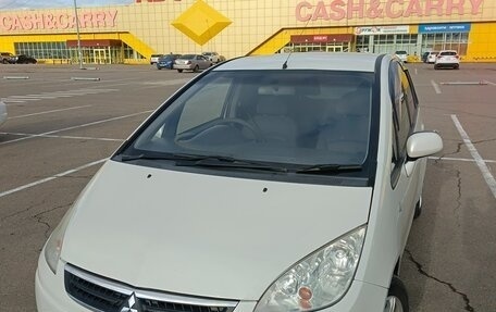 Mitsubishi Colt VI рестайлинг, 2006 год, 450 000 рублей, 1 фотография
