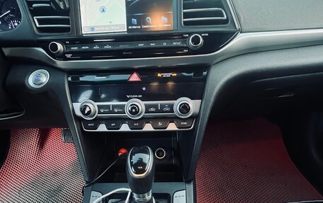 Hyundai Avante, 2019 год, 1 400 000 рублей, 11 фотография