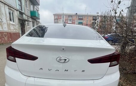 Hyundai Avante, 2019 год, 1 400 000 рублей, 2 фотография