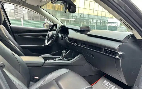 Mazda 3, 2022 год, 2 000 000 рублей, 9 фотография