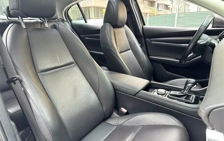 Mazda 3, 2022 год, 2 000 000 рублей, 10 фотография