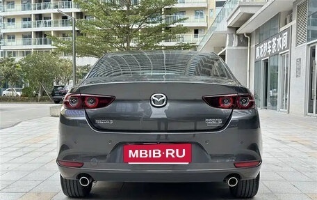 Mazda 3, 2022 год, 2 000 000 рублей, 5 фотография