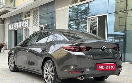 Mazda 3, 2022 год, 2 000 000 рублей, 6 фотография