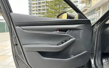 Mazda 3, 2022 год, 2 000 000 рублей, 21 фотография