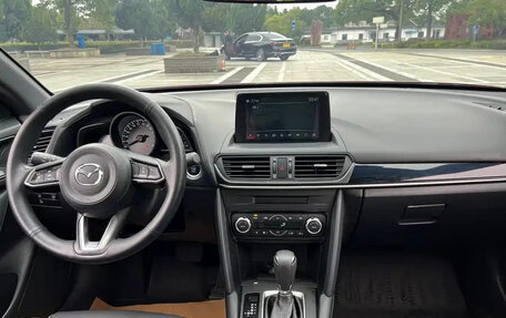 Mazda CX-4, 2021 год, 2 200 000 рублей, 6 фотография