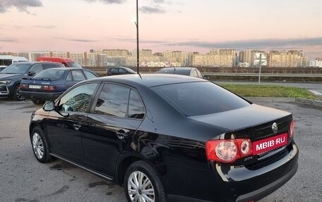 Volkswagen Jetta VI, 2009 год, 759 000 рублей, 4 фотография