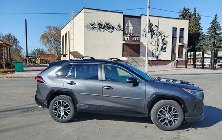 Toyota RAV4, 2019 год, 3 300 000 рублей, 3 фотография