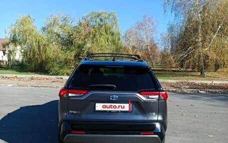 Toyota RAV4, 2019 год, 3 300 000 рублей, 2 фотография