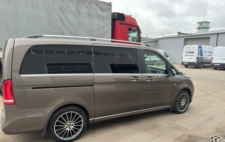 Mercedes-Benz V-Класс, 2015 год, 4 300 000 рублей, 4 фотография