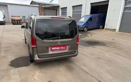 Mercedes-Benz V-Класс, 2015 год, 4 300 000 рублей, 3 фотография