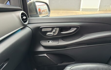 Mercedes-Benz V-Класс, 2015 год, 4 300 000 рублей, 15 фотография