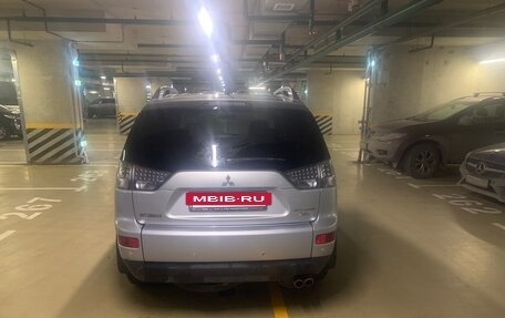 Mitsubishi Outlander III рестайлинг 3, 2007 год, 990 000 рублей, 3 фотография