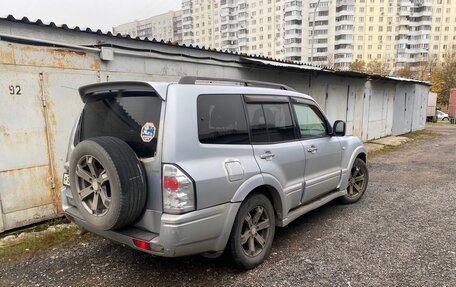 Mitsubishi Pajero III рестайлинг, 2002 год, 600 000 рублей, 3 фотография
