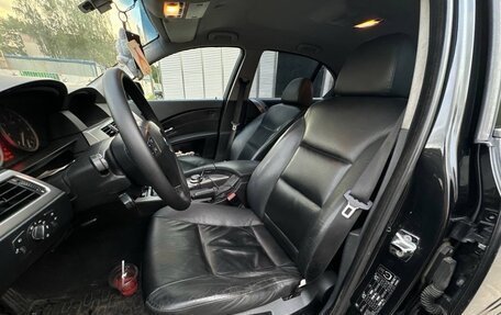 BMW 5 серия, 2004 год, 780 000 рублей, 11 фотография