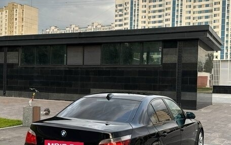 BMW 5 серия, 2004 год, 780 000 рублей, 14 фотография